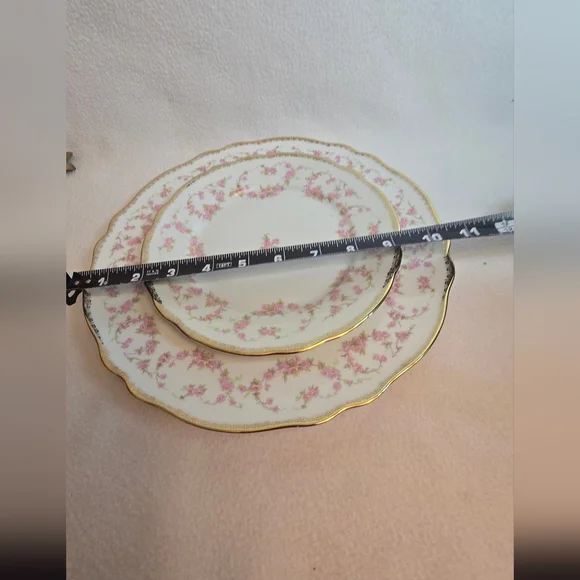 Vintage The Orginal Bridal Rose Dinner Plate Set with Gold Trim - Picture 8 of 8